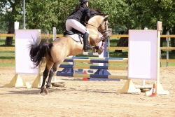 Anette Eyland ja Tohtri Error 90 cm