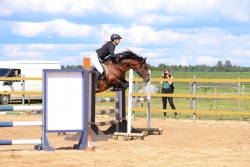 Riin Kurrikoff ja Trikk 100 cm