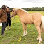 Titataniumi peal Andres Kallaste näitamas lineaarset hindamist